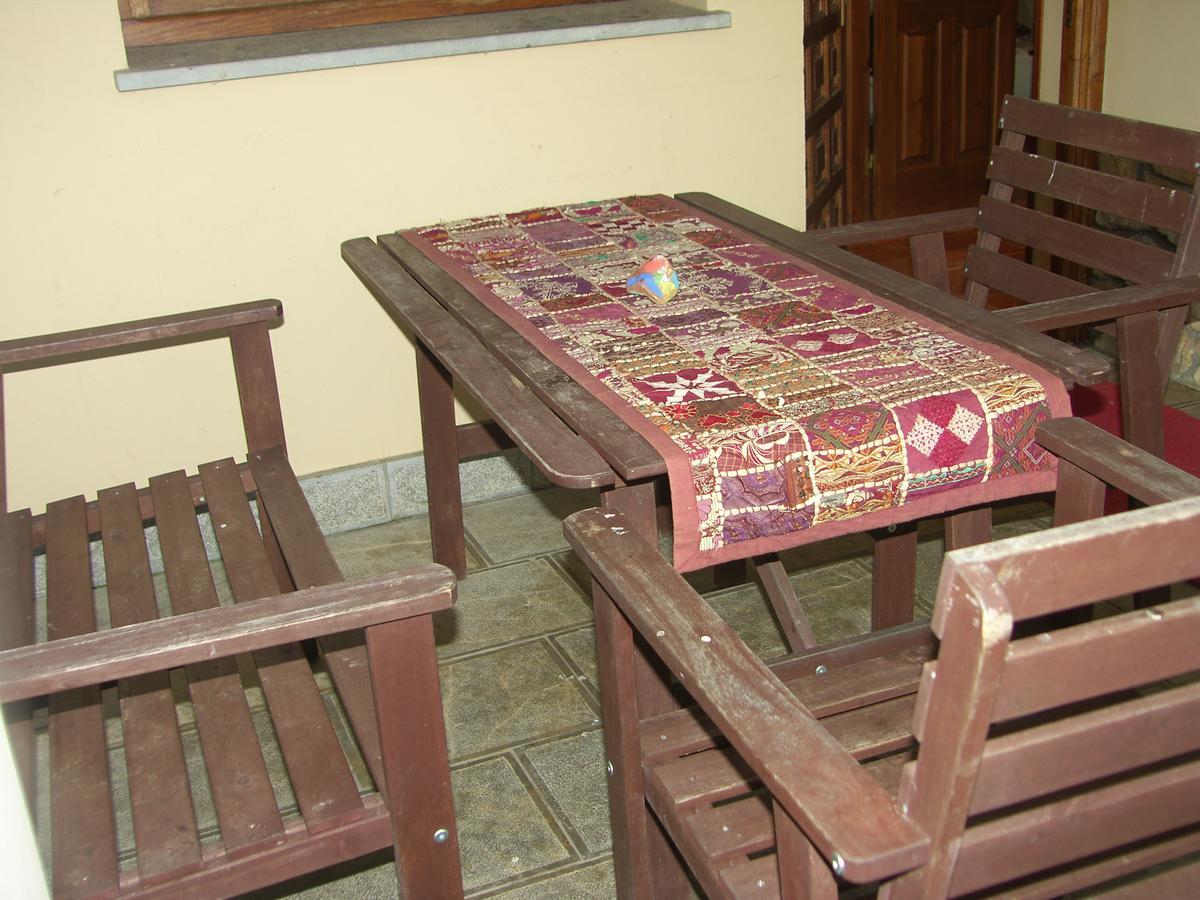 Posada El Pareon Sirviella Buitenkant foto