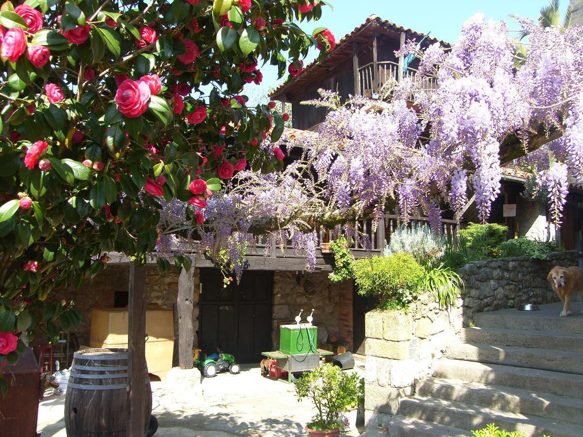 Posada El Pareon Sirviella Buitenkant foto