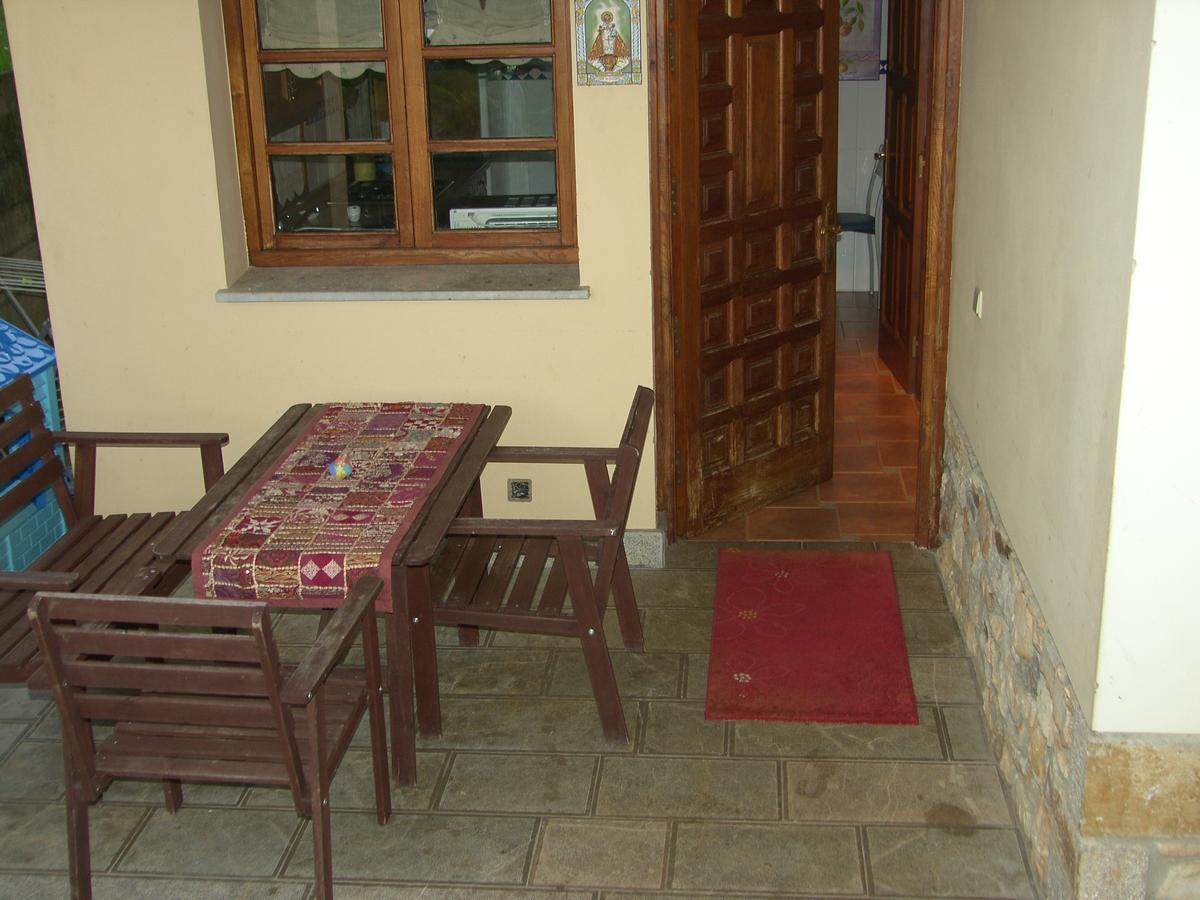 Posada El Pareon Sirviella Buitenkant foto